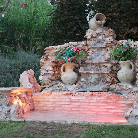 La Vecchia Fontana Del Convento Bed & Breakfast Джулианова Екстериор снимка