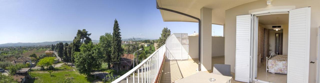 La Vecchia Fontana Del Convento Bed & Breakfast Джулианова Екстериор снимка